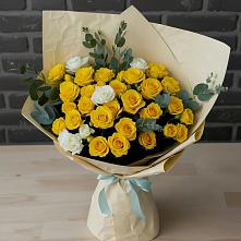 Букет цветов из:  Розы в Ростошах