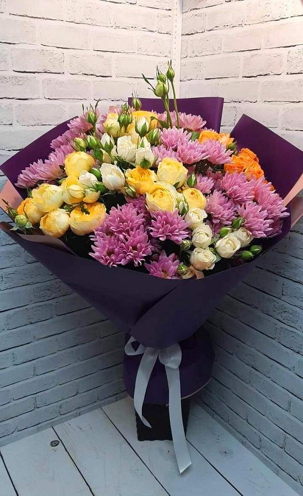 Букет цветов из: Хризантемы и Розы в Ростошах
