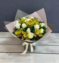 Букет цветов из:  Орхидеи и Розы в Ростошах