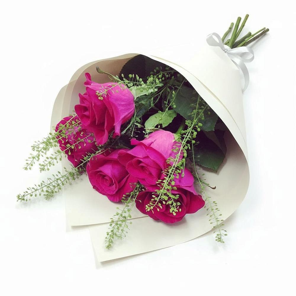 Букет цветов из: Розы в Ростошах