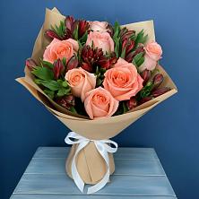 Букет цветов из:  Розы и Альстромерии в Ростошах