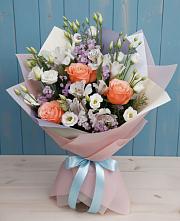 Букет цветов из:  Лизиантусы, Розы, Альстромерии и Гипсофила в Ростошах