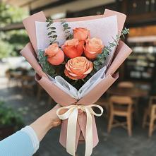 Букет цветов из:  Розы в Ростошах