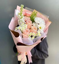 Букет цветов из:  Хризантемы и Розы в Ростошах