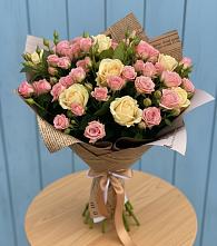 Букет цветов из:  Розы в Ростошах