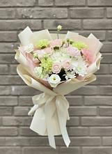 Букет цветов из:  Гвоздики, Розы, Лизиантусы и Хризантемы в Ростошах