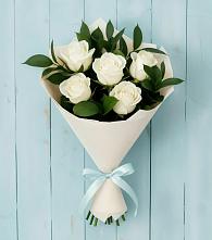 Букет цветов из:  Розы в Ростошах