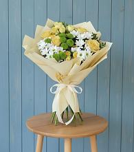 Букет цветов из:  Хризантемы и Розы в Ростошах