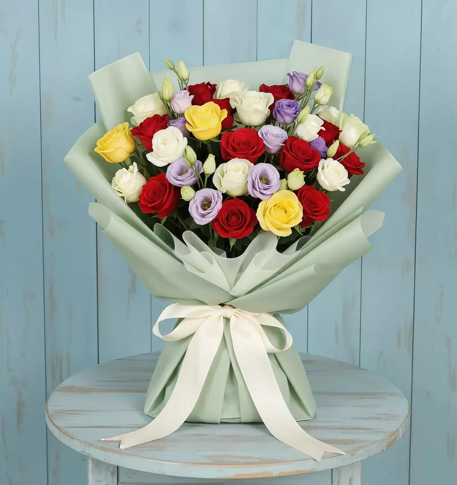 Букет цветов из: Розы в Ростошах