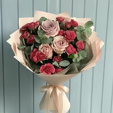 Букет цветов из:  Гвоздики и Розы в Ростошах
