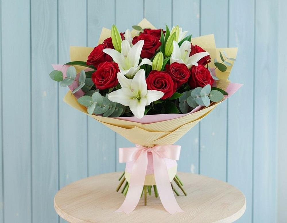 Букет цветов из: Лилии и Розы в Ростошах